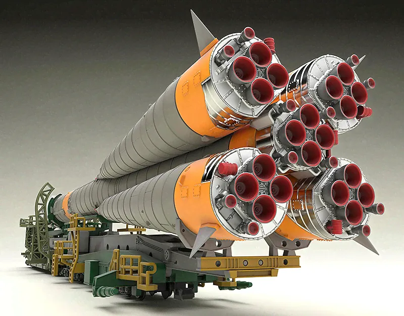 1/150 Plastic Model Soyuz Rocket & Transport Train-0