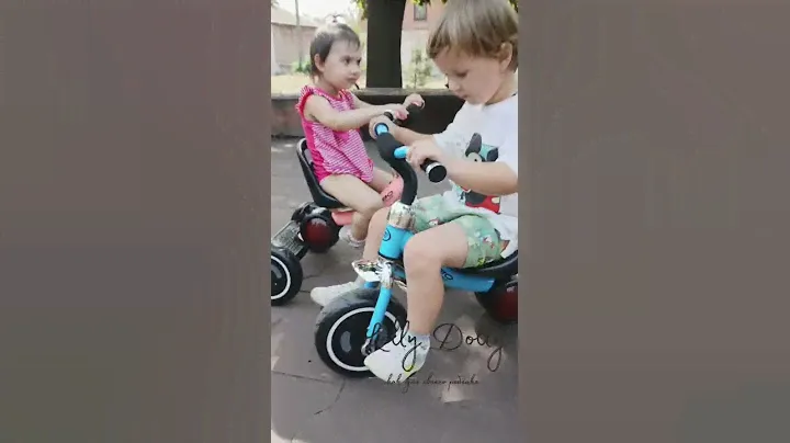 Трехколесный велосипед Turbotrike M 3650 с музыкой и подсветкой