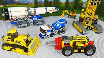 LEGO City Deep Space Rocket