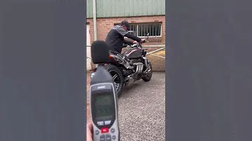 AMAZING VANDEMON STEALTH ELECTRONIC EXHAUST SYSTEM TRIUMPGH ROCKET 3 GT & R
