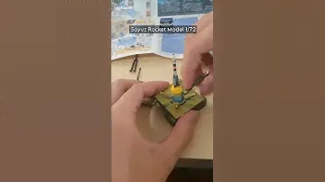 Tiny Space Rocket Model: Soyuz 1/72